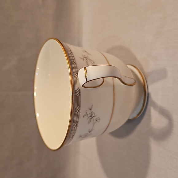 NEW Noritake Salzburg 7299 Footed Cup & Saucer Ivory China - Picture 8 of 16